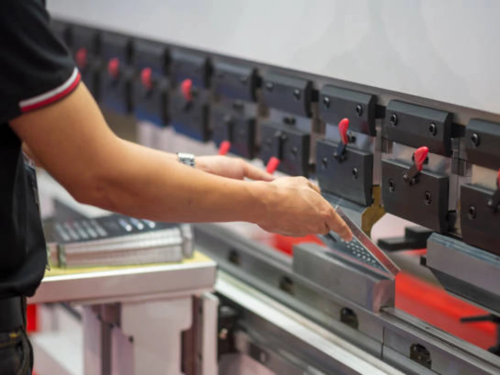 Processus d'emboutissage de la tôle (2)