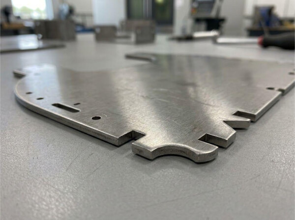 Tacche e caratteristiche dei bordi