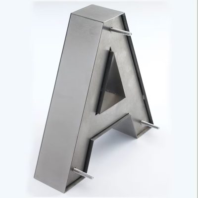 Letras de metal fundido personalizadas