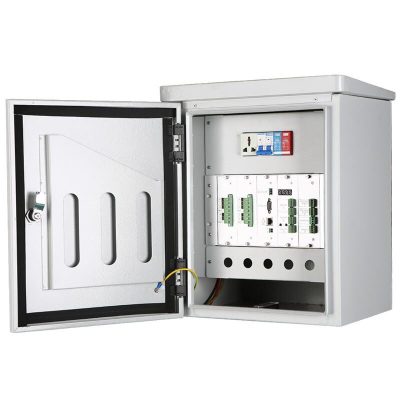 Gehäuse für Ampelsteuerung mit LED-Leuchten Solarpanel